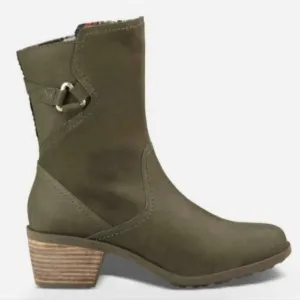 Teva Foxy Mid Boots.
