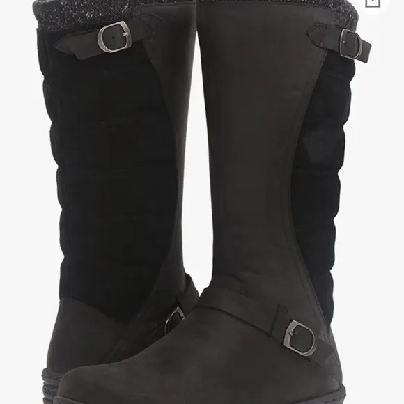 Teva Nopal waterproof boots in black size 8