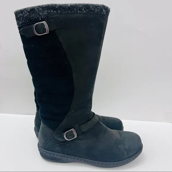 Teva Nopal waterproof boots in black size 8
