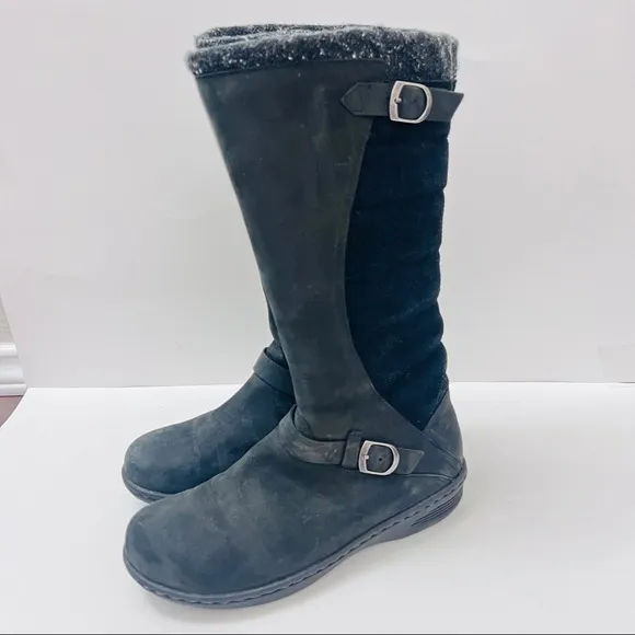 Teva Nopal waterproof boots in black size 8