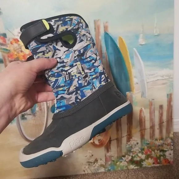 THANDI WP$92 lunar blue boy girl youth little kids size 13