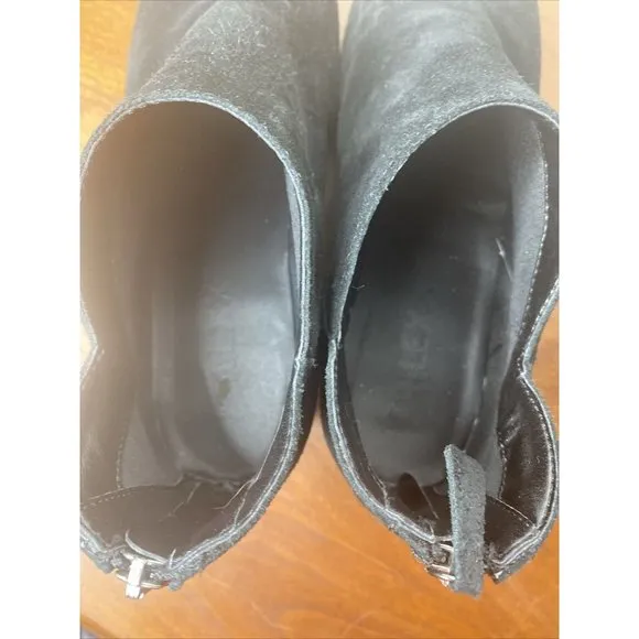 The Flexx Shoes Womens 8.5 Black Suede Wedge Heels Slip Resistant Ankle Boot
