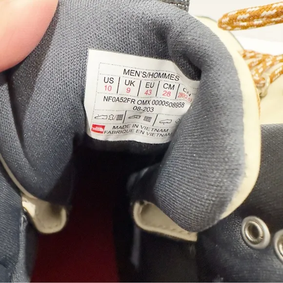 The North Face Back to Berkeley Mid Men’s Winter Boots