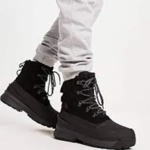The North Face Chilkat V Waterproof Man Boots Size 8