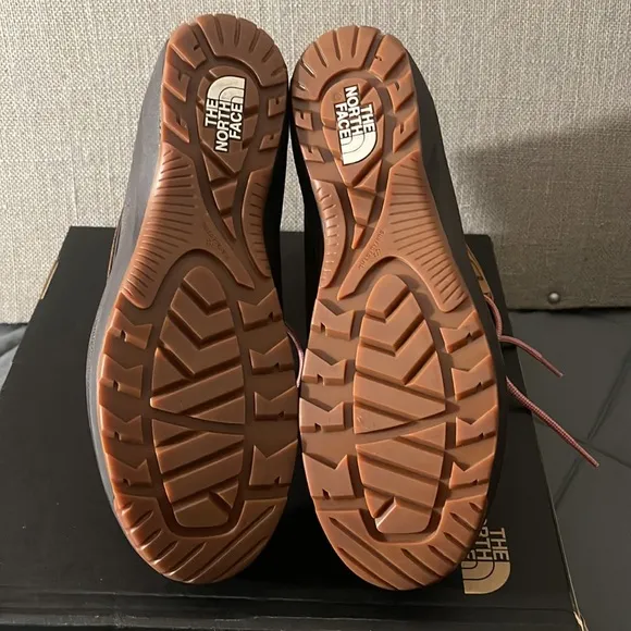 THE NORTH FACE Shellista IV Shorty Waterproof Boots in Brown Sz 10.5  New in Box