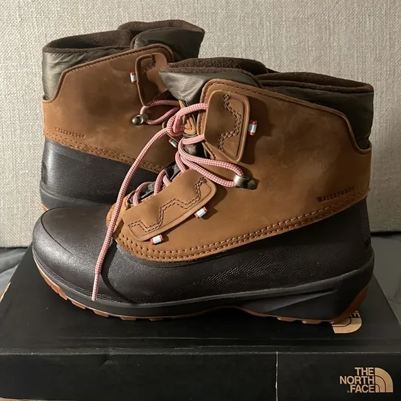 THE NORTH FACE Shellista IV Shorty Waterproof Boots in Brown Sz 10.5  New in Box