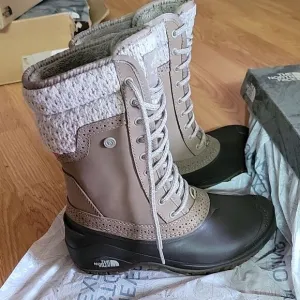 The North Face Women's Boots Size 6 NWT Shellista II 'Split Rock Brown' Winter
