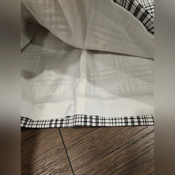 Theory Plaid Mini Skirt - SIZE 0