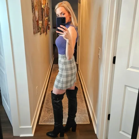 Theory Plaid Mini Skirt - SIZE 0