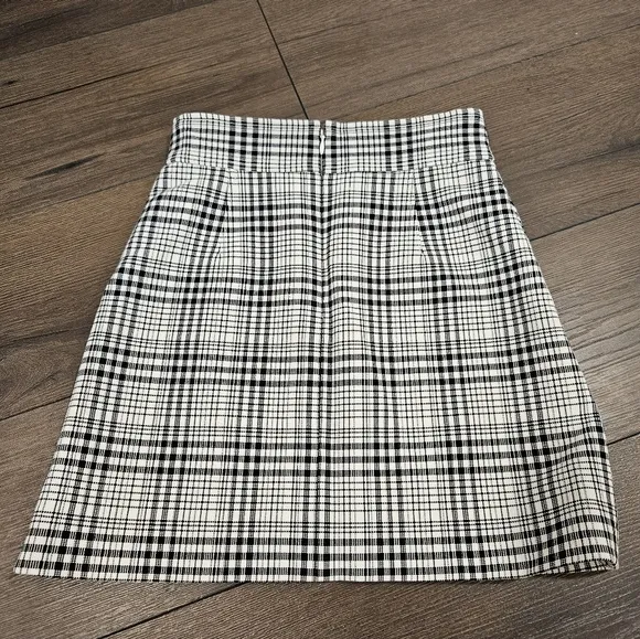 Theory Plaid Mini Skirt - SIZE 0