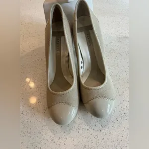 Theory shoes 40