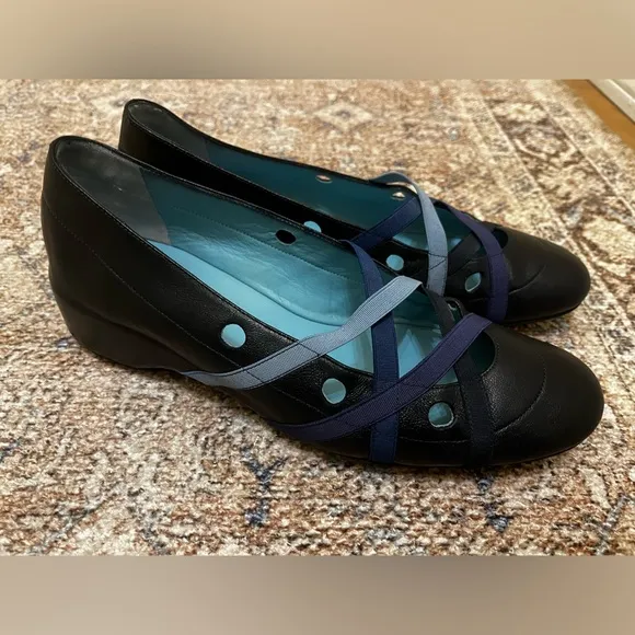 Thierry Rabotin Dark Blue Criss Cross Strap Low Wedged Shoes Size 39.5/US 9