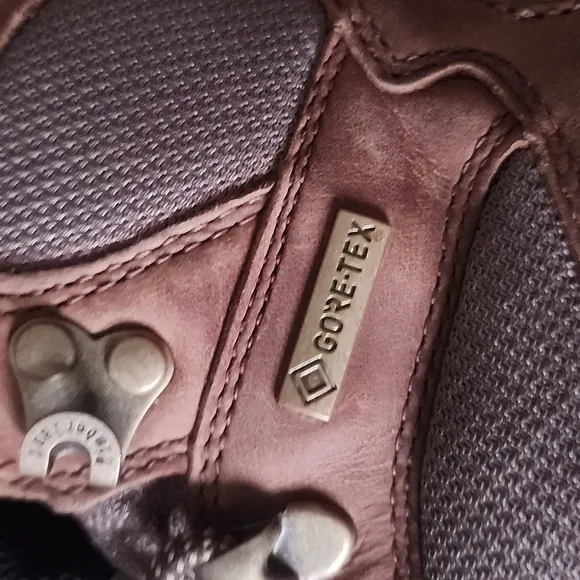 Timberland brand Women's Boots. Size 7. NWOT