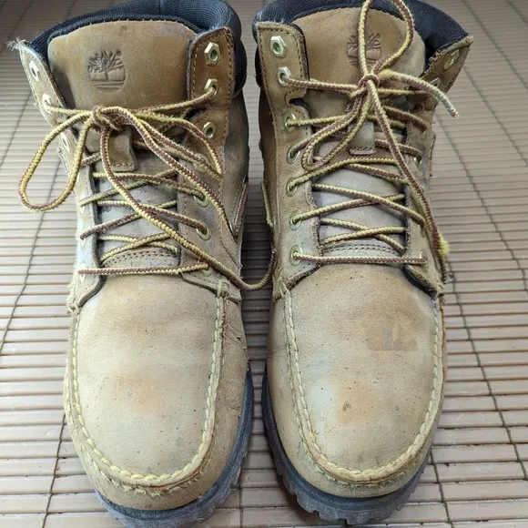 Timberland men's sz 8 Moccasin toe Paracord lace work, hike hunting boots. Some