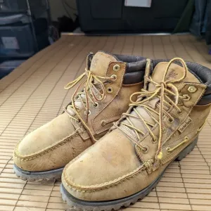 Timberland men's sz 8 Moccasin toe Paracord lace work, hike hunting boots. Some