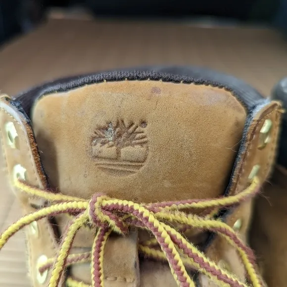 Timberland men's sz 8 Moccasin toe Paracord lace work, hike hunting boots. Some