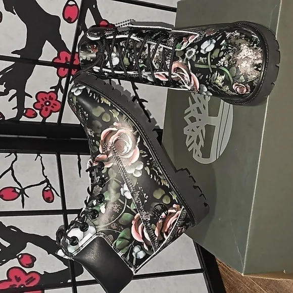Timberland Waterproof Boots Floral NWB Size 6.5