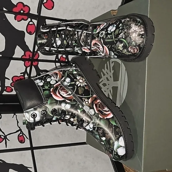 Timberland Waterproof Boots Floral NWB Size 6.5