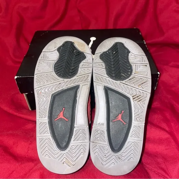 Toddlers Jordan Retro 4 ‘Toro Bravo’ (9c)
