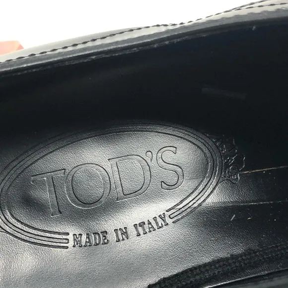 Tod’s 8 mens dress shoes black patent 0265 leather squared toe