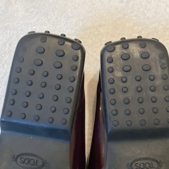 Tod’s wine oxblood burgundy patent leather rubber sole driving shoe Sz 39.5