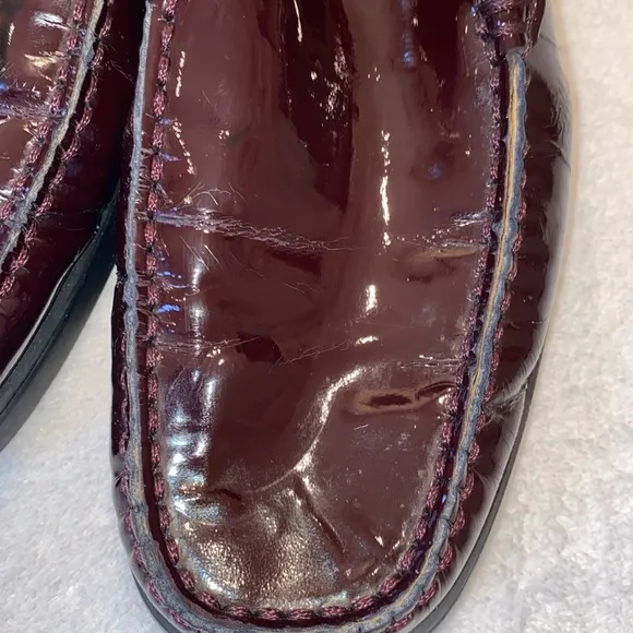 Tod’s wine oxblood burgundy patent leather rubber sole driving shoe Sz 39.5