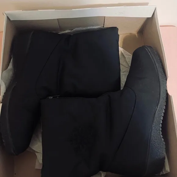 Toe Warmers Women's Jennifer Waterproof Mid Calf Boots | 3633 |‎ Black Size:8.5N