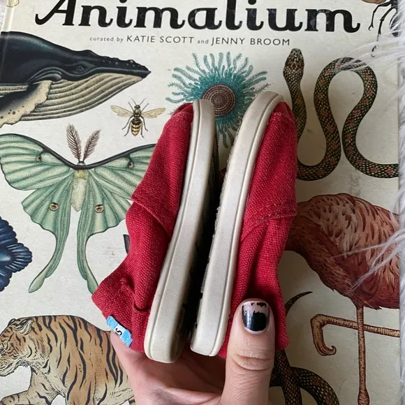 Toms classic red slip‎ on shoes