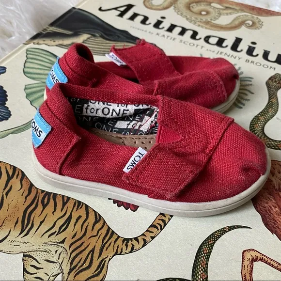 Toms classic red slip‎ on shoes