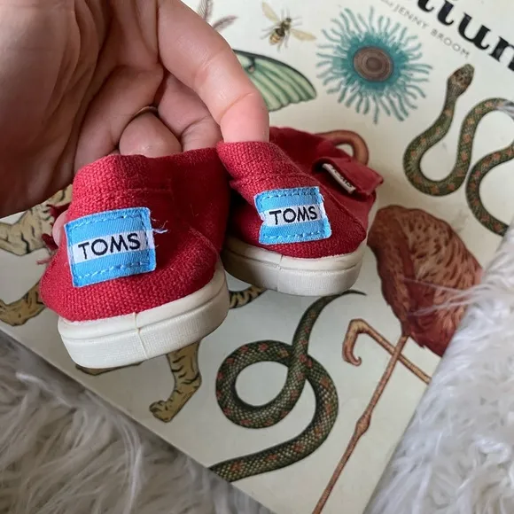 Toms classic red slip‎ on shoes