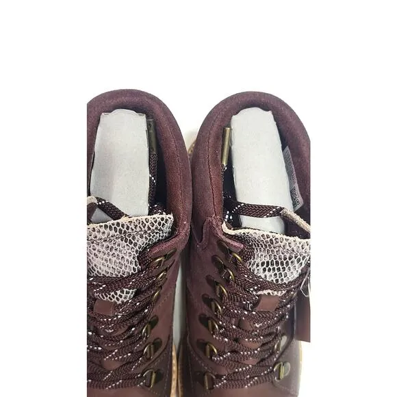 TOMS mesa waterproof Forest Brown Oiled Nubuck Suede Boots women's size 7.5