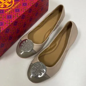 Tory Burch Minnie Cap-Toe Ballet Flat in Light Taupe/Gray Heron