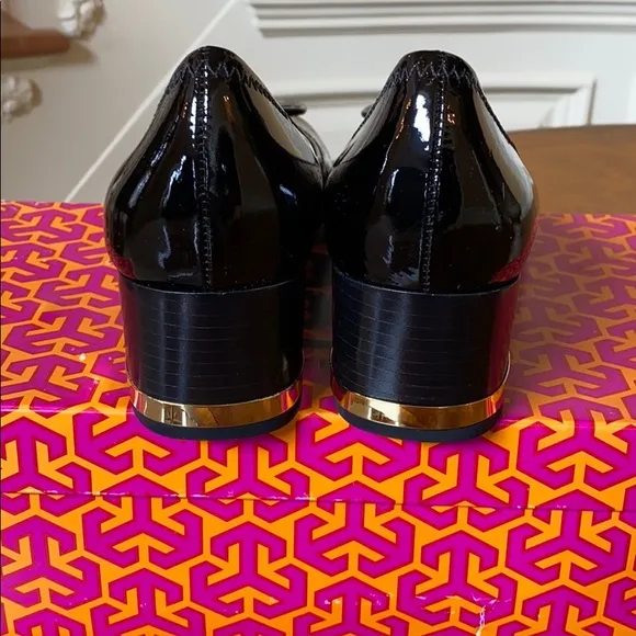 Tory Burch Patent Amy w/Patent Logo Shoes