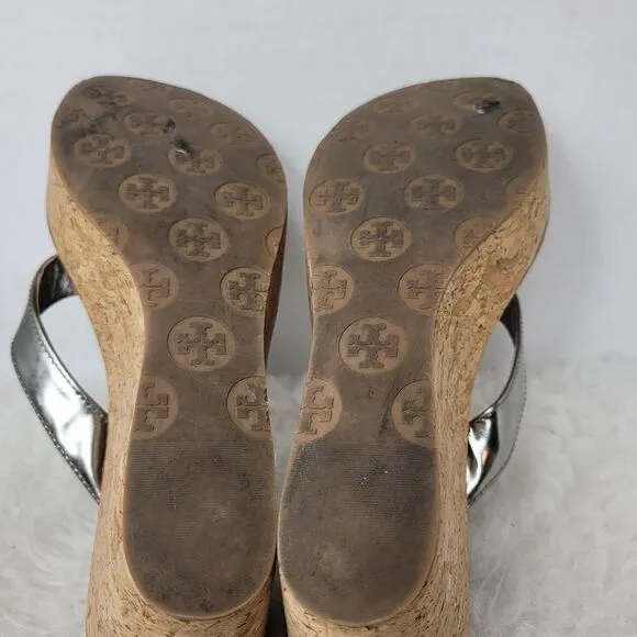 Tory Burch Thora Cork Wedge Flip Flip  Shiny Patent Silver Sandal Shoes Size 7.5