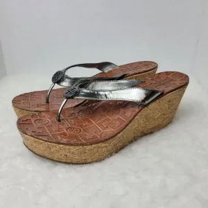 Tory Burch Thora Cork Wedge Flip Flip  Shiny Patent Silver Sandal Shoes Size 7.5