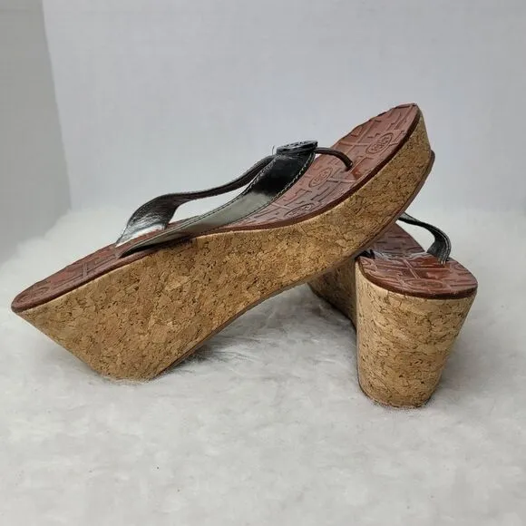 Tory Burch Thora Cork Wedge Flip Flip  Shiny Patent Silver Sandal Shoes Size 7.5