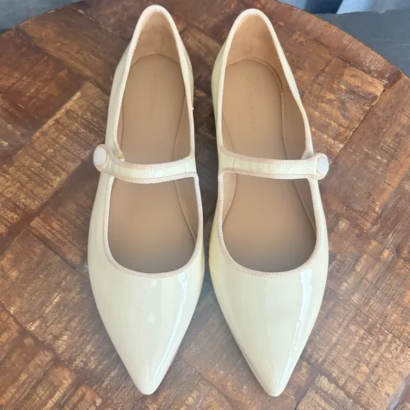 TUCKERNUCK SHOES Ivory Patent Jane Flats New in Box size 7