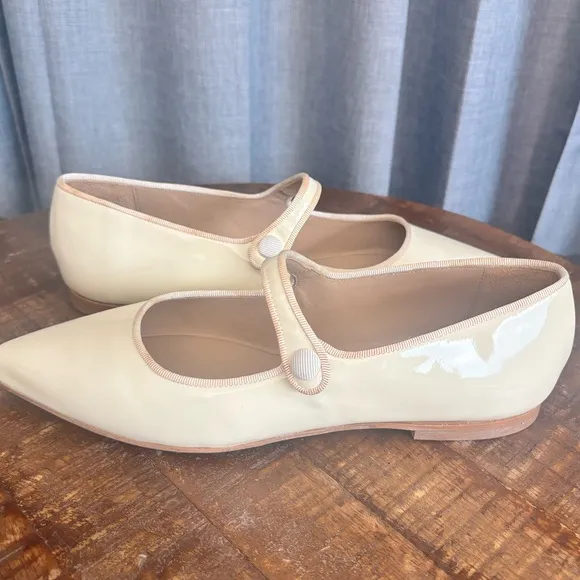 TUCKERNUCK SHOES Ivory Patent Jane Flats New in Box size 7