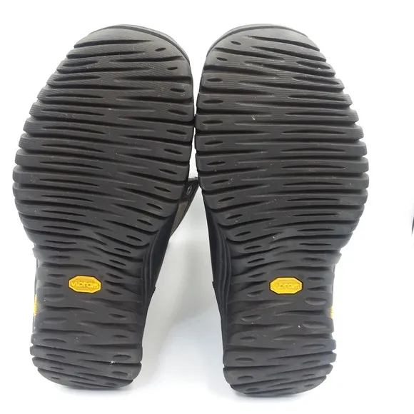 UGG Adirondack II Event Waterproof Boots Vibram Sole Black Gray 1906 Women's 7