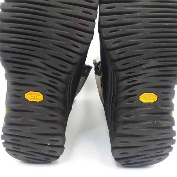 UGG Adirondack II Event Waterproof Boots Vibram Sole Black Gray 1906 Women's 7