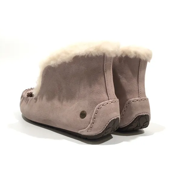UGG Alena Sheepskin Lined Slippers -Dusk Pink Suede -Big Kids US 3 -NEW