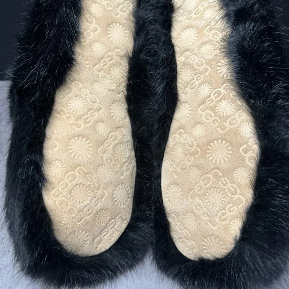 Ugg Amary Fluffy Slippers