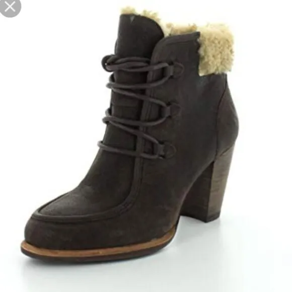 UGG Analise Ankle Boots Leather Sheepskin 10