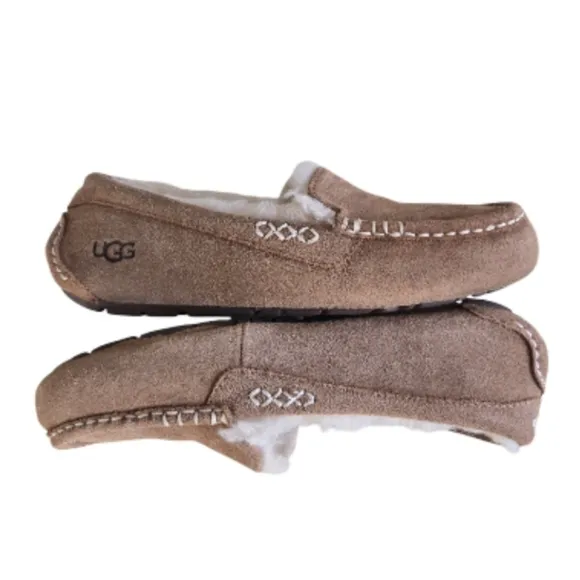 UGG ANSLEY CHESTNUT SUEDE SHEEPSKIN MOCCASINS SLIPPERS SIZE US 8/UK 6/EU 39