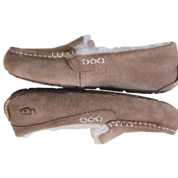 UGG ANSLEY CHESTNUT SUEDE SHEEPSKIN MOCCASINS SLIPPERS SIZE US 8/UK 6/EU 39