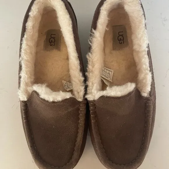 Ugg Ansley Slippers in Espresso, Cozy, Fluffy, Suede Slippers  Size 8
