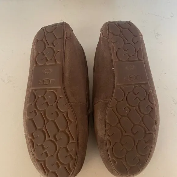 Ugg Ansley Slippers in Espresso, Cozy, Fluffy, Suede Slippers  Size 8