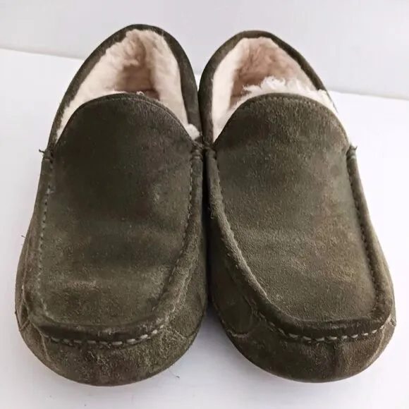 UGG Ascot Olive Green Suede Slipper Sheepskin Lined 1101110 Sz 10