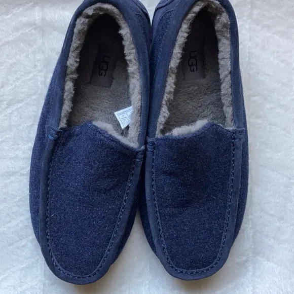 UGG Ascot Wool Men’s Slippers