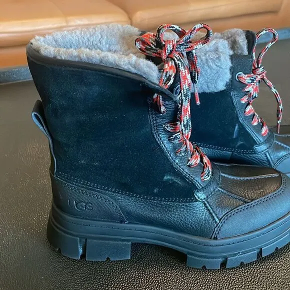 UGG Ashton Addie Waterproof Black size 7